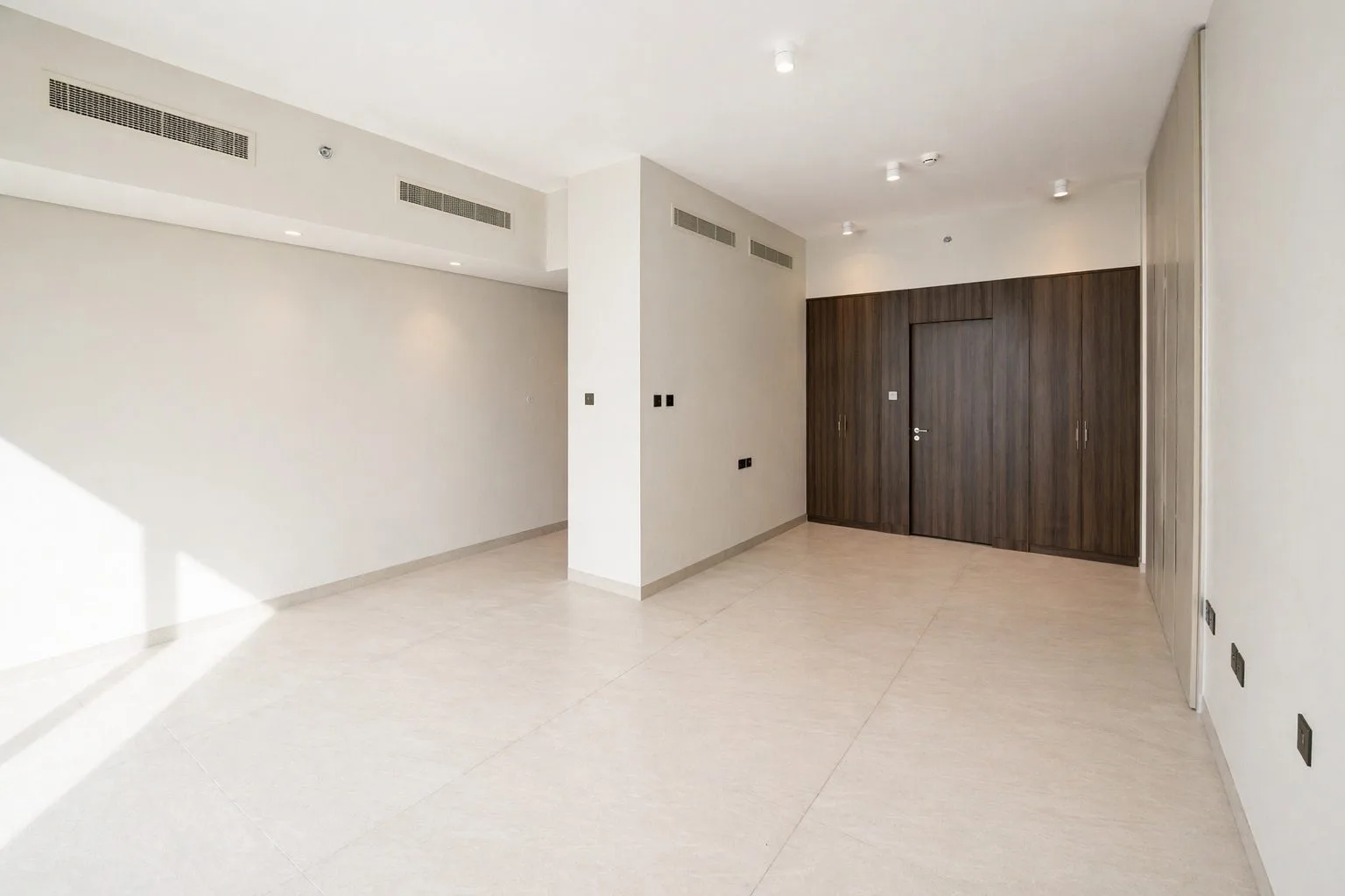 Luxury 2BR | Marina & Sea Views | Fully Furnished