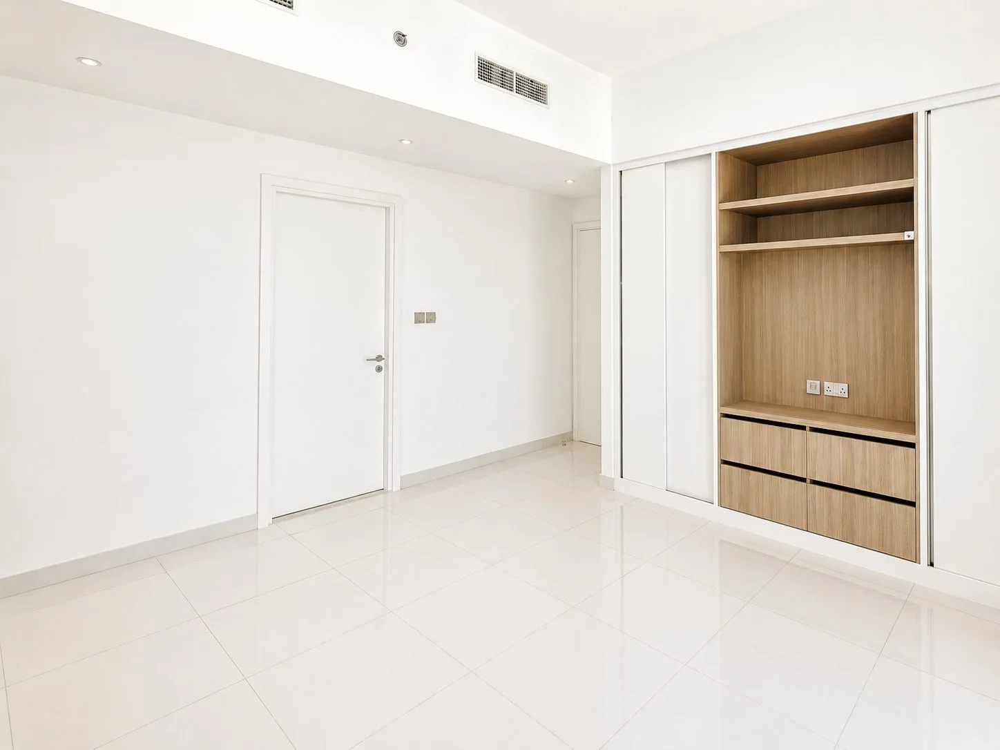 Beachfront 2BR | Water Views | Ready to Move In