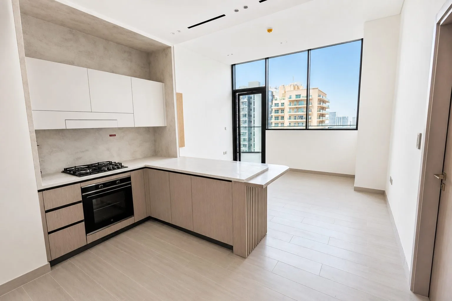 Luxury Smart Home | Private Jacuzzi | Fully Furnished