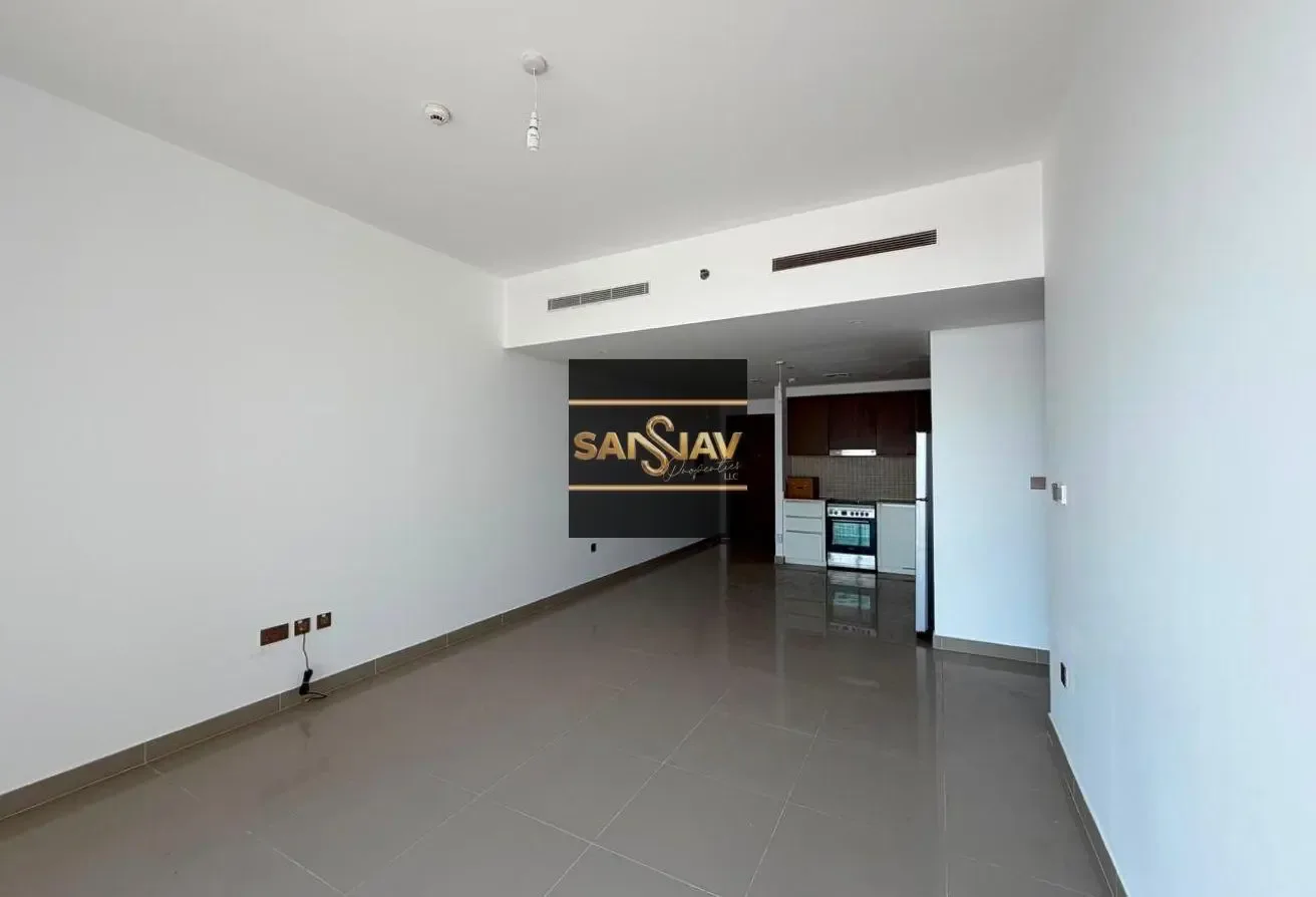 2BR Apartment with Water View in Dubai Creek