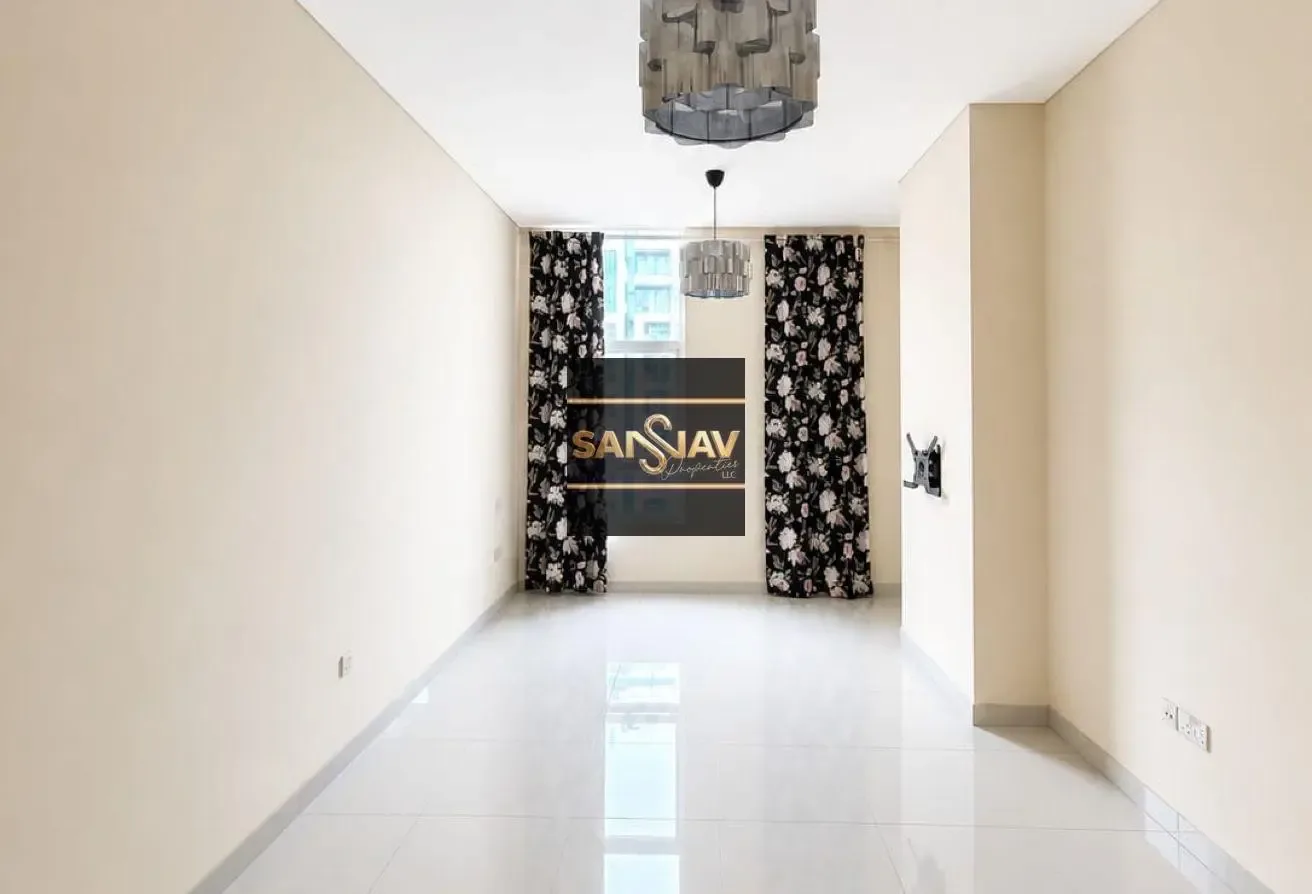 Spacious Studio in Business Bay