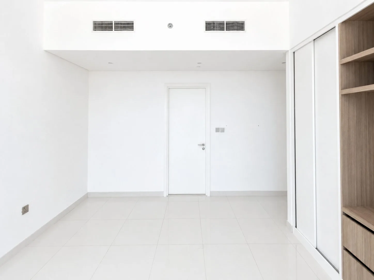 Beachfront 2BR | Water Views | Ready to Move In