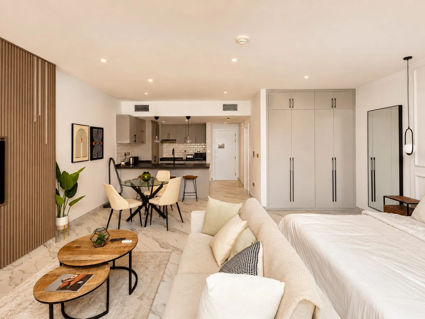 Flexible payment options / Furnished / Vacant