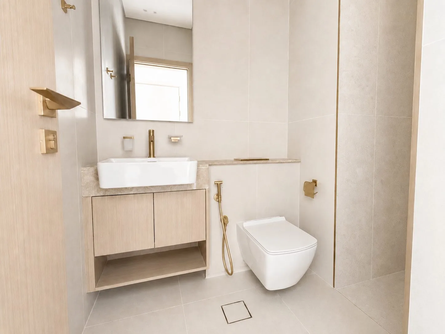 Luxury Smart Home | Private Jacuzzi | Fully Furnished