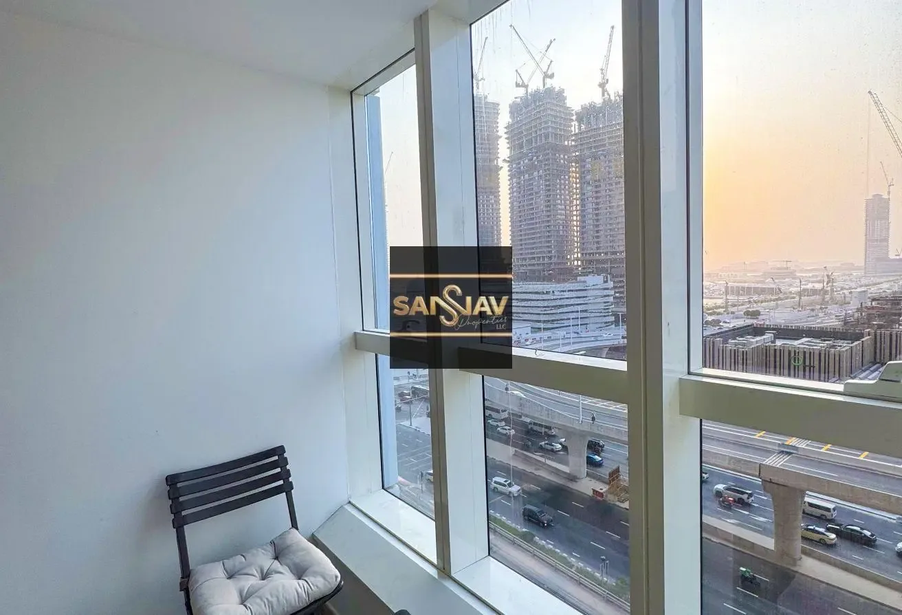 Spacious 1 Bedroom Apartment in Elite Residence