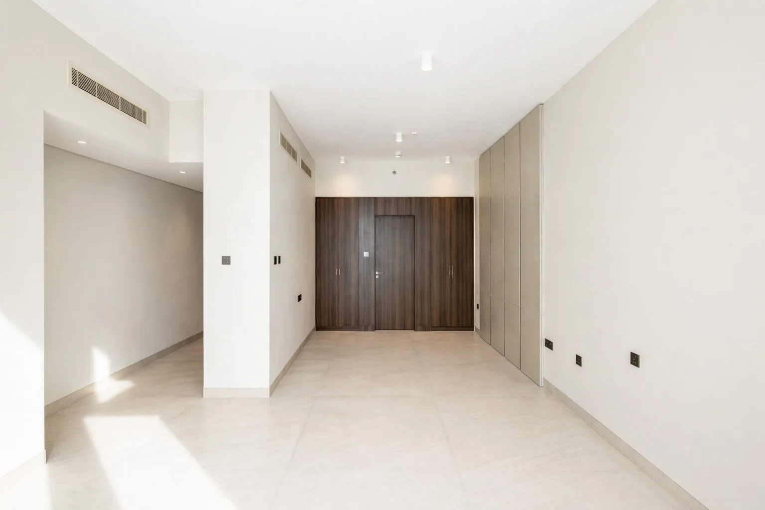 Luxury 2BR | Marina & Sea Views | Fully Furnished