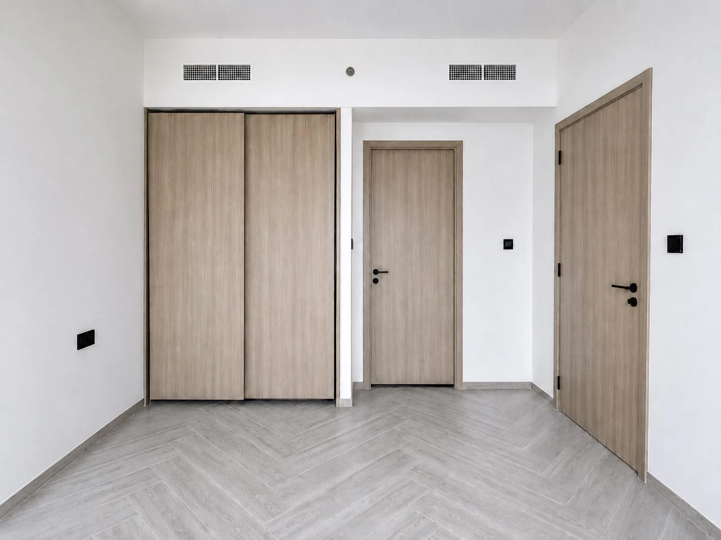 High-Floor 1BR | Canal Views | Ready to Move In