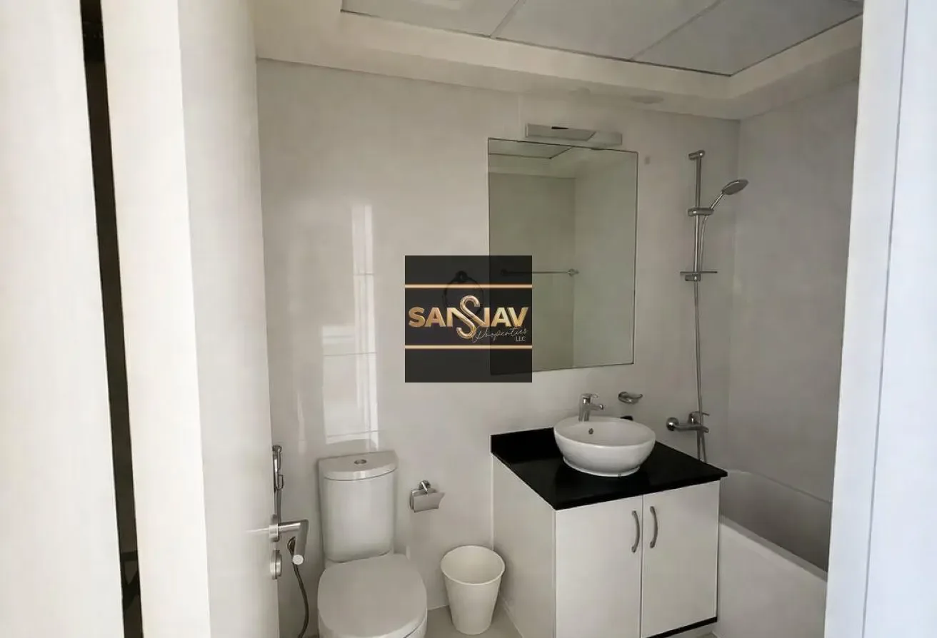 Spacious Studio in Business Bay